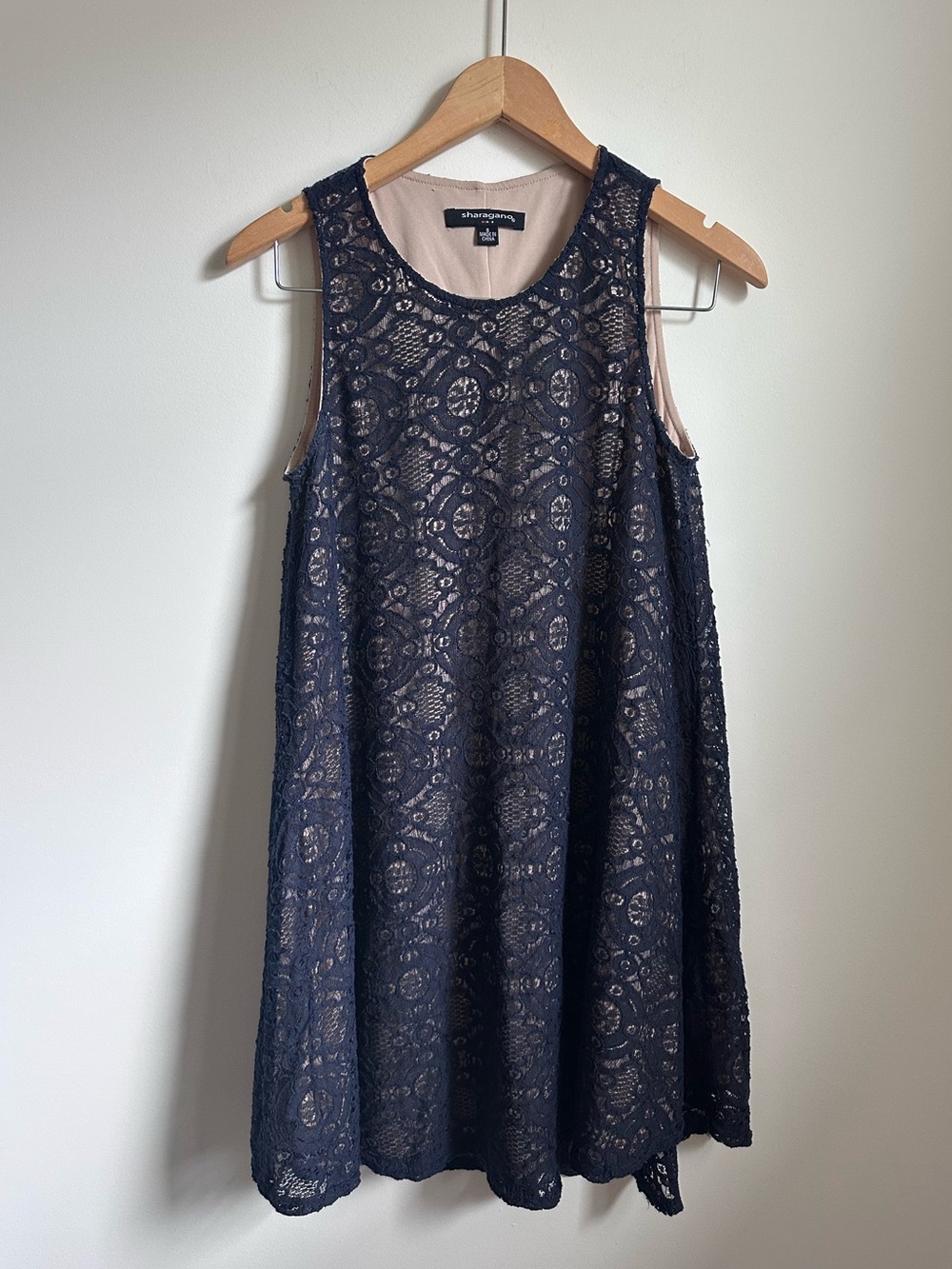 Sharagano Navy Lace A-Line Dress Nude Lining Sleeveless Cocktail Size 6